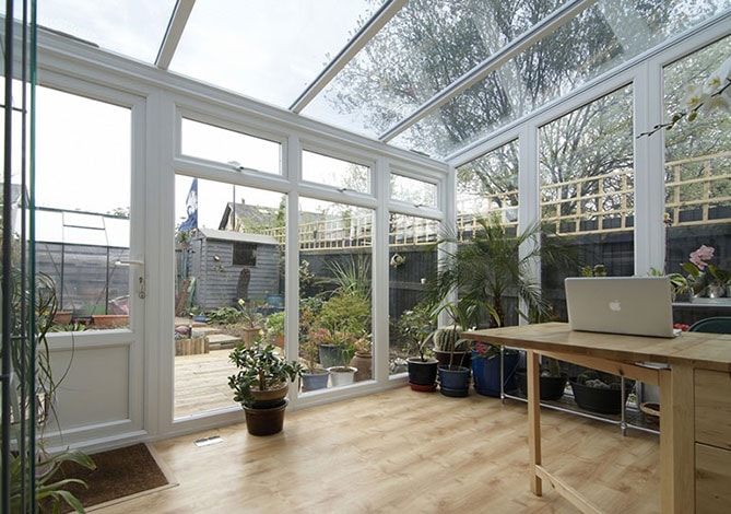 Anglian Lean to conservatory