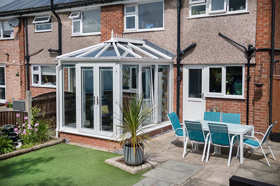 White uPVC Elizabethan conservatory with glass solaroof