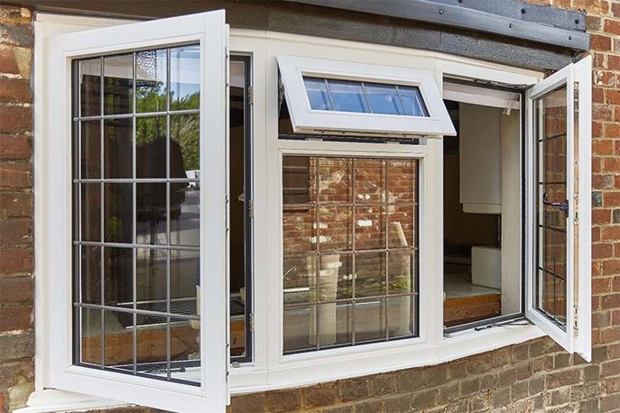 White_wooden_casement_window